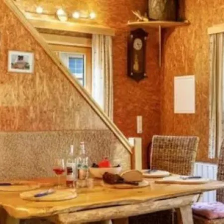 Truckshütte Ferienhaus *